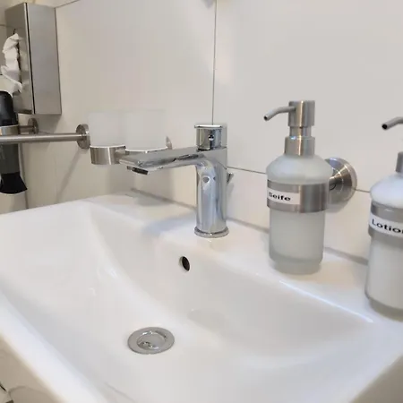 Апартаменты Wohlfuehl-wohnung Mit Sternekomfort Als Maisonette Mit Dachausstieg In Танне