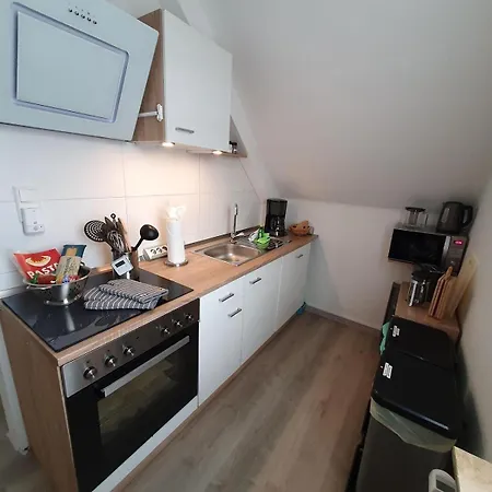 Wohlfuehl-wohnung Mit Sternekomfort Als Maisonette Mit Dachausstieg In